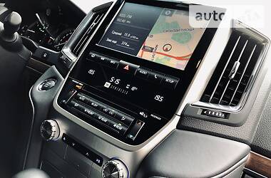 Внедорожник / Кроссовер Toyota Land Cruiser 2020 в 