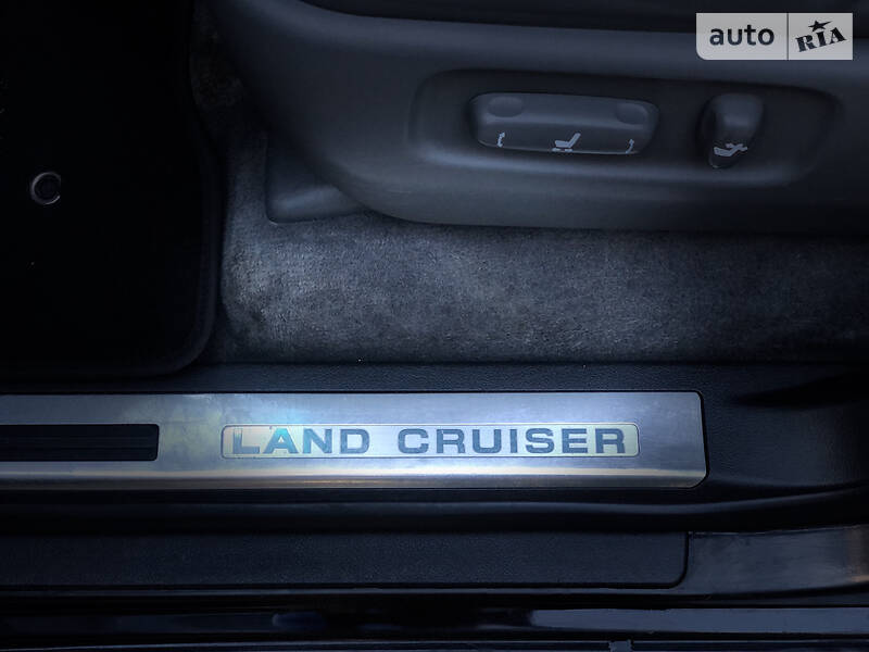 Позашляховик / Кросовер Toyota Land Cruiser 2008 в Києві фото 24 Позашляховик / Кросовер Toyota Land Cruiser 2008 в Києві