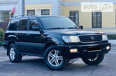 Внедорожник / Кроссовер Toyota Land Cruiser 2003 в Каменском