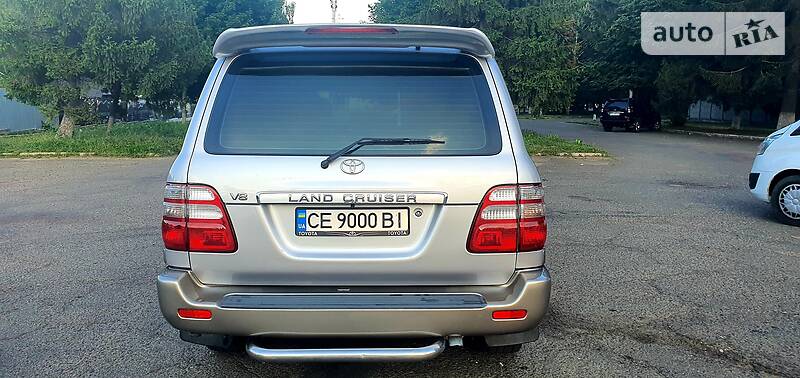 Позашляховик / Кросовер Toyota Land Cruiser 2003 в Чернівцях