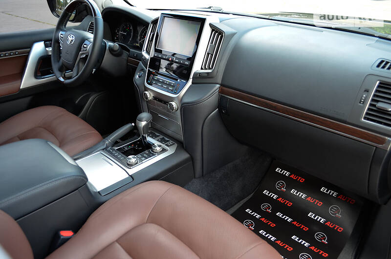 Внедорожник / Кроссовер Toyota Land Cruiser 2016 в Киеве