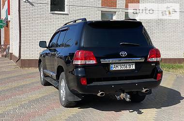 Внедорожник / Кроссовер Toyota Land Cruiser 2008 в Олевске