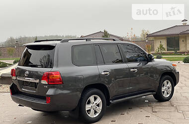 Внедорожник / Кроссовер Toyota Land Cruiser 2012 в Звягеле