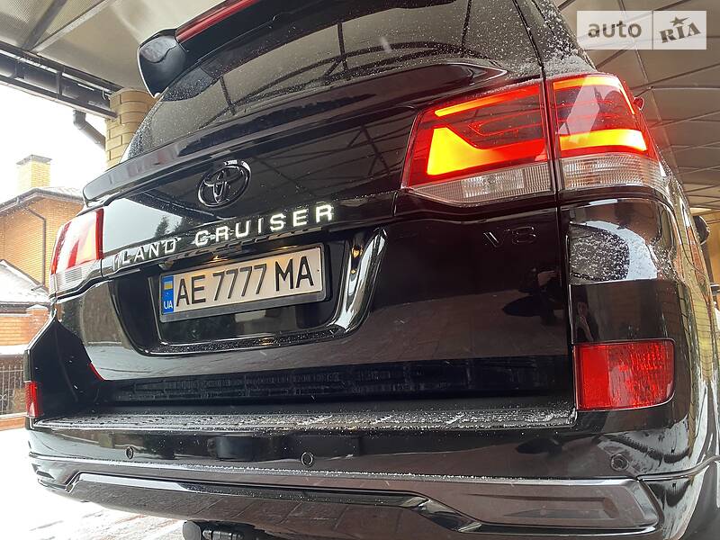 Внедорожник / Кроссовер Toyota Land Cruiser 2017 в Днепре фото 34 Внедорожник / Кроссовер Toyota Land Cruiser 2017 в Днепре
