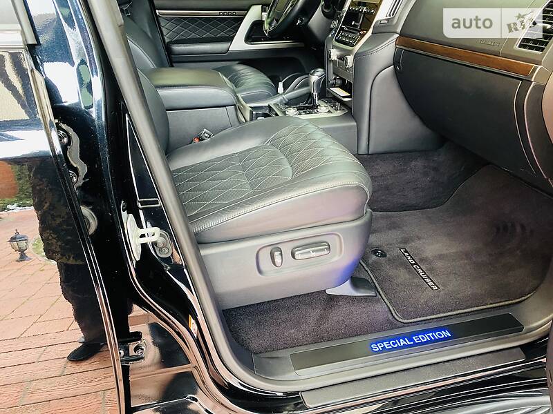 Внедорожник / Кроссовер Toyota Land Cruiser 2017 в Днепре фото 56 Внедорожник / Кроссовер Toyota Land Cruiser 2017 в Днепре