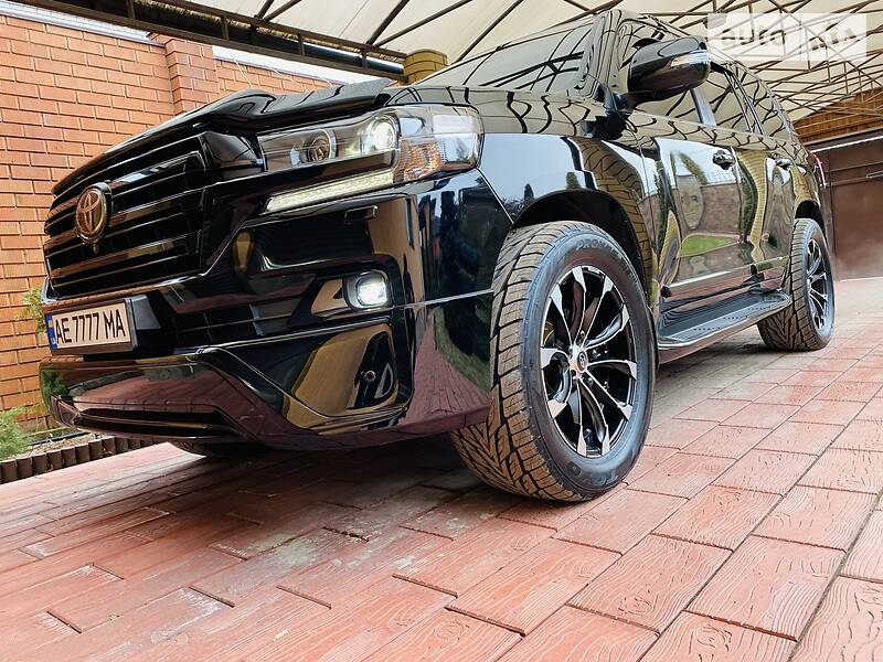 Внедорожник / Кроссовер Toyota Land Cruiser 2017 в Днепре фото 127 Внедорожник / Кроссовер Toyota Land Cruiser 2017 в Днепре