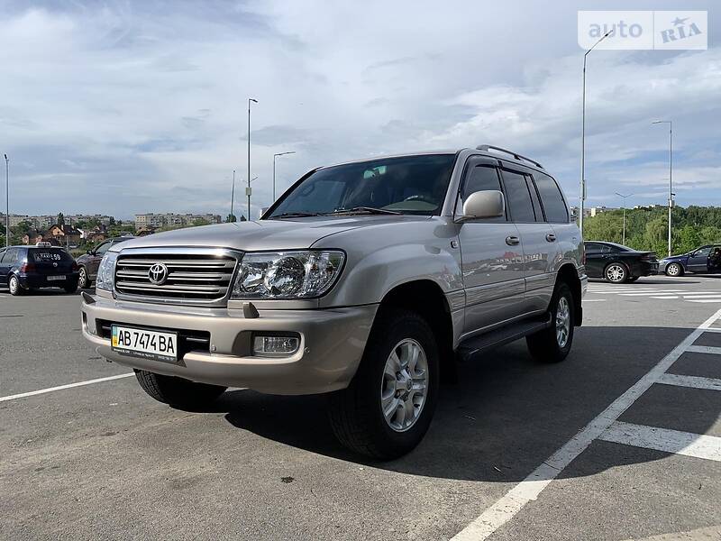 Внедорожник / Кроссовер Toyota Land Cruiser 2004 в Виннице