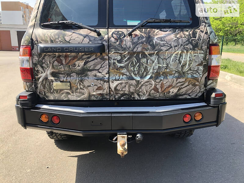 Внедорожник / Кроссовер Toyota Land Cruiser 2005 в Харькове