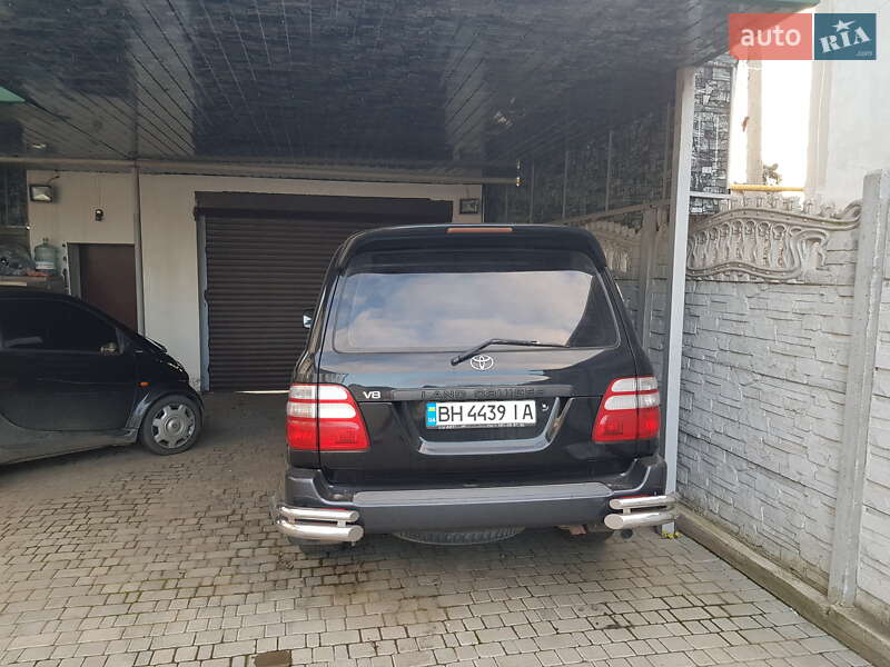 Внедорожник / Кроссовер Toyota Land Cruiser 2004 в Одессе