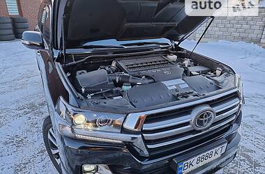 Внедорожник / Кроссовер Toyota Land Cruiser 2019 в Дубно