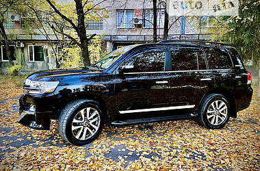 Внедорожник / Кроссовер Toyota Land Cruiser 2017 в Ужгороде