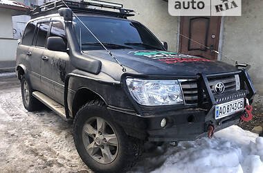 Внедорожник / Кроссовер Toyota Land Cruiser 2002 в Сваляве