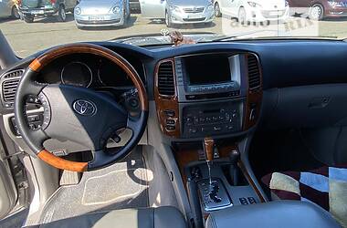 Позашляховик / Кросовер Toyota Land Cruiser 2003 в Одесі