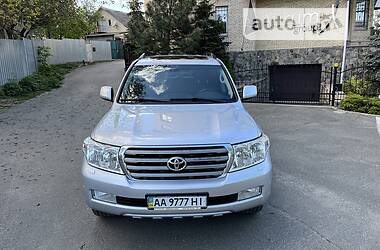 Позашляховик / Кросовер Toyota Land Cruiser 2011 в Києві