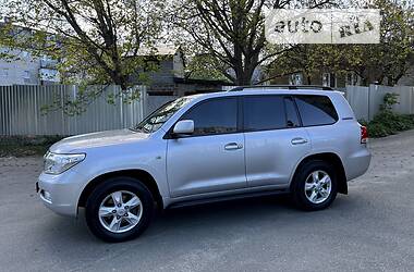 Позашляховик / Кросовер Toyota Land Cruiser 2011 в Києві