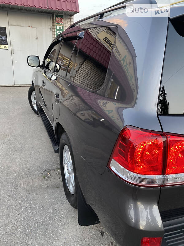 Позашляховик / Кросовер Toyota Land Cruiser 2011 в Львові фото 12 Позашляховик / Кросовер Toyota Land Cruiser 2011 в Львові