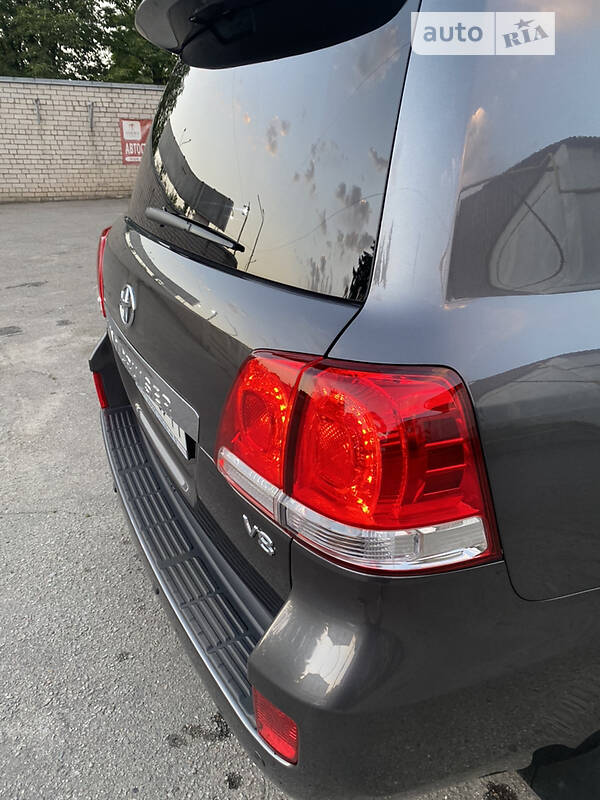 Позашляховик / Кросовер Toyota Land Cruiser 2011 в Львові фото 19 Позашляховик / Кросовер Toyota Land Cruiser 2011 в Львові