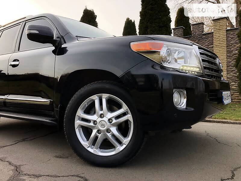 Внедорожник / Кроссовер Toyota Land Cruiser 2013 в Киеве фото 10 Внедорожник / Кроссовер Toyota Land Cruiser 2013 в Киеве