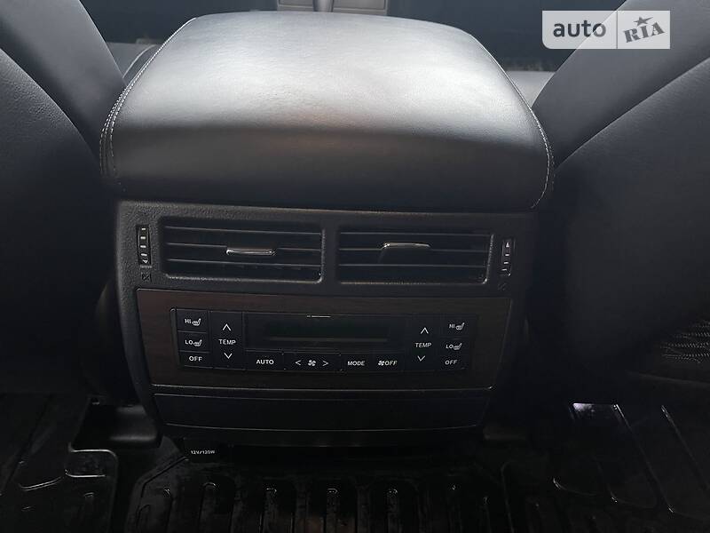 Позашляховик / Кросовер Toyota Land Cruiser 2019 в Києві фото 13 Позашляховик / Кросовер Toyota Land Cruiser 2019 в Києві