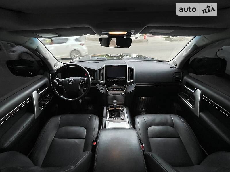 Позашляховик / Кросовер Toyota Land Cruiser 2019 в Києві фото 15 Позашляховик / Кросовер Toyota Land Cruiser 2019 в Києві