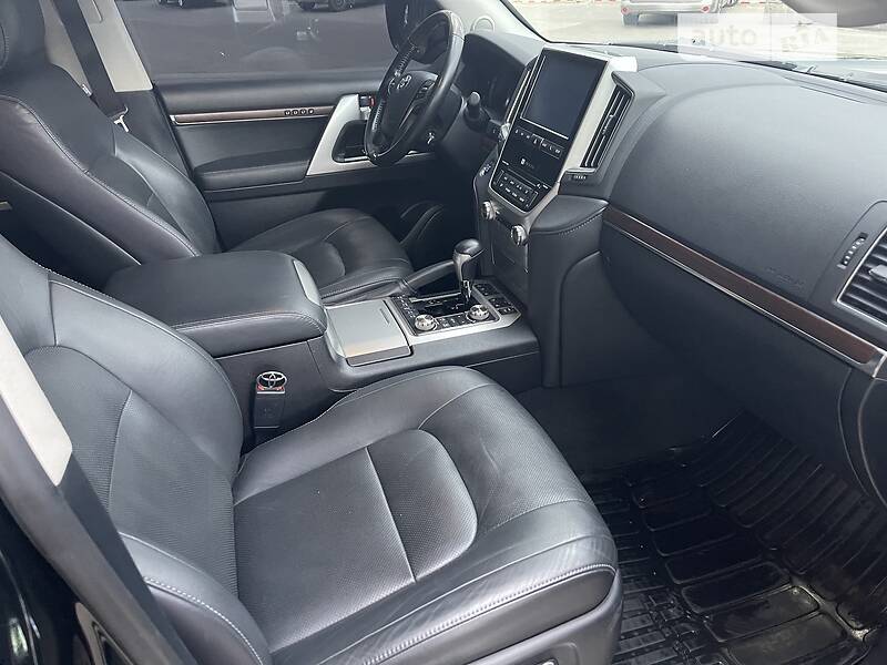 Позашляховик / Кросовер Toyota Land Cruiser 2019 в Києві фото 21 Позашляховик / Кросовер Toyota Land Cruiser 2019 в Києві