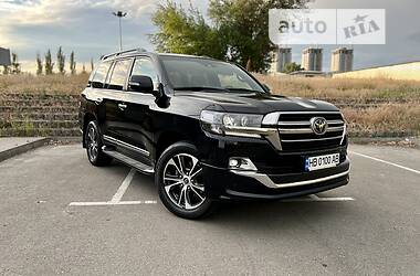 Внедорожник / Кроссовер Toyota Land Cruiser 2020 в Киеве