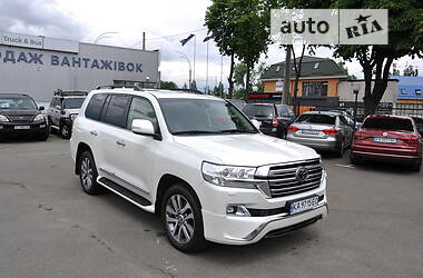 Внедорожник / Кроссовер Toyota Land Cruiser 2016 в Киеве