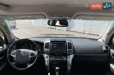 Позашляховик / Кросовер Toyota Land Cruiser 2013 в 