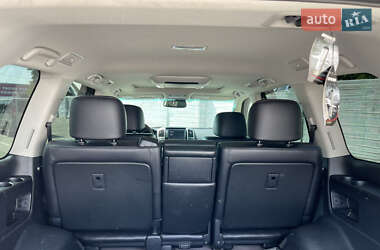 Позашляховик / Кросовер Toyota Land Cruiser 2013 в 