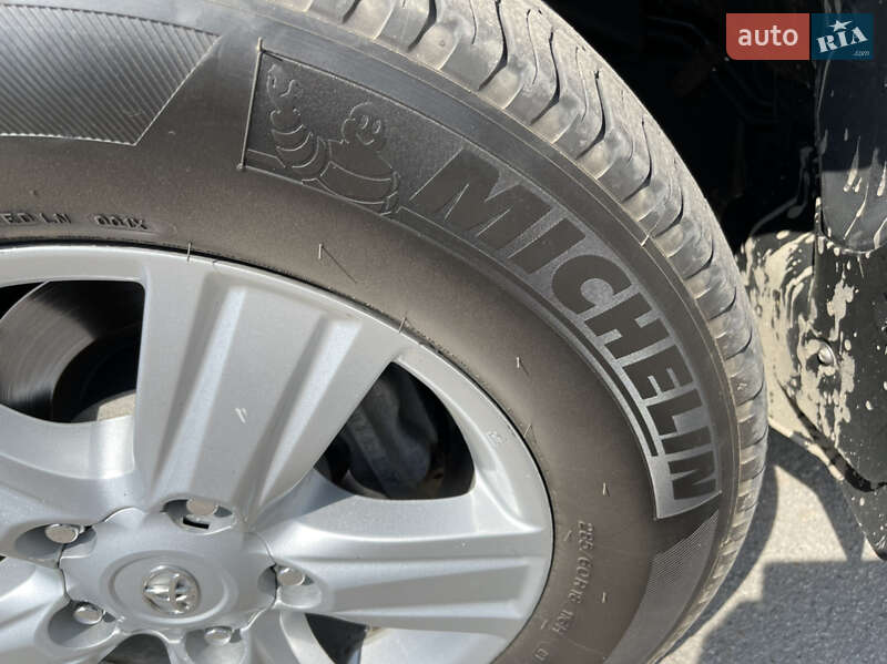 Внедорожник / Кроссовер Toyota Land Cruiser 2013 в Кременчуге