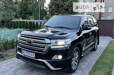 Позашляховик / Кросовер Toyota Land Cruiser 2016 в 