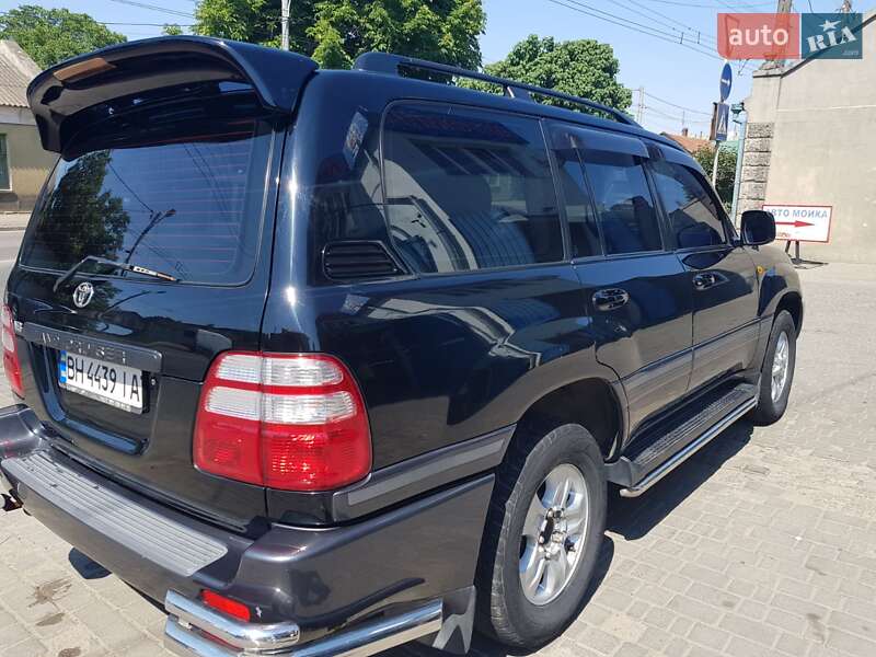 Внедорожник / Кроссовер Toyota Land Cruiser 2004 в Одессе