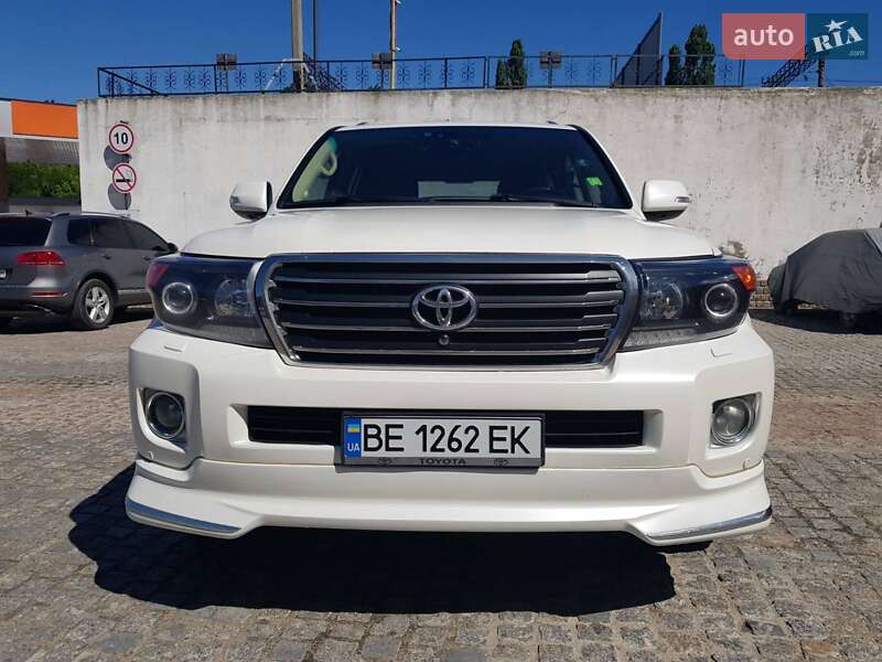 Внедорожник / Кроссовер Toyota Land Cruiser 2014 в Первомайске