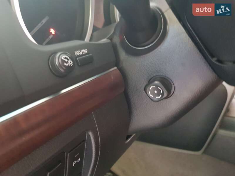 Внедорожник / Кроссовер Toyota Land Cruiser 2014 в Первомайске