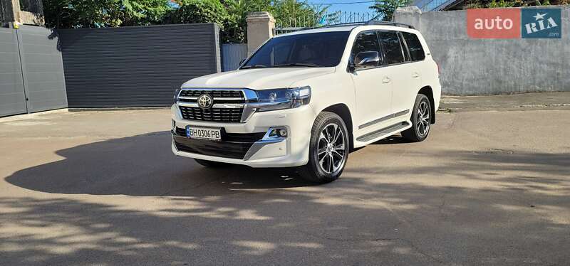 Внедорожник / Кроссовер Toyota Land Cruiser 2013 в Одессе