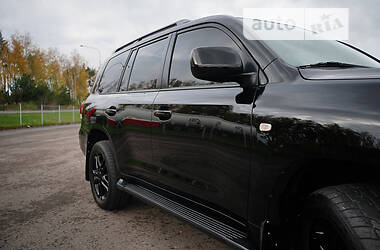 Позашляховик / Кросовер Toyota Land Cruiser 2011 в Ковелі