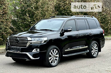Позашляховик / Кросовер Toyota Land Cruiser 2018 в 