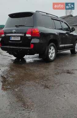 Внедорожник / Кроссовер Toyota Land Cruiser 2013 в Лубнах