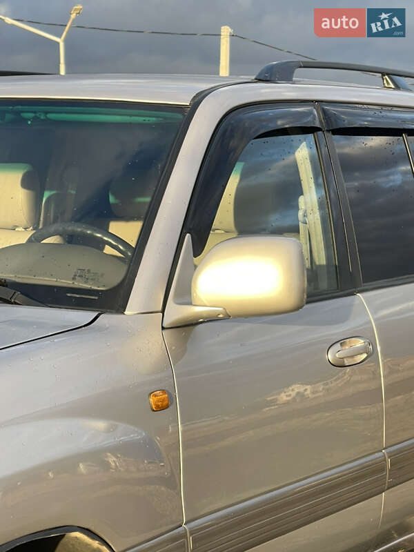 Внедорожник / Кроссовер Toyota Land Cruiser 2001 в Львове