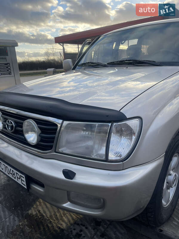 Внедорожник / Кроссовер Toyota Land Cruiser 2001 в Львове