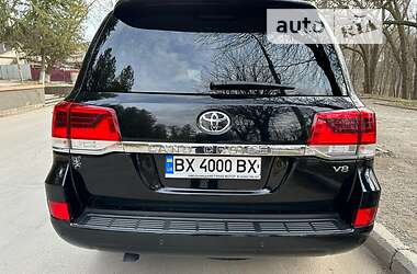 Внедорожник / Кроссовер Toyota Land Cruiser 2020 в Каменец-Подольском