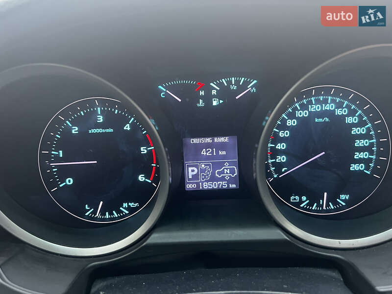 Внедорожник / Кроссовер Toyota Land Cruiser 2011 в Ужгороде