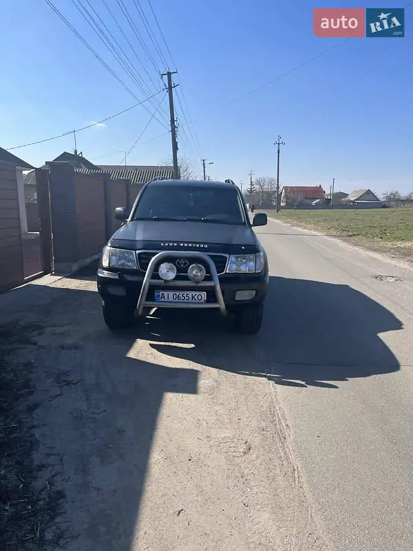 Toyota Land Cruiser 2000