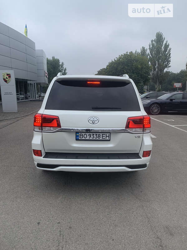 Внедорожник / Кроссовер Toyota Land Cruiser 2017 в Днепре