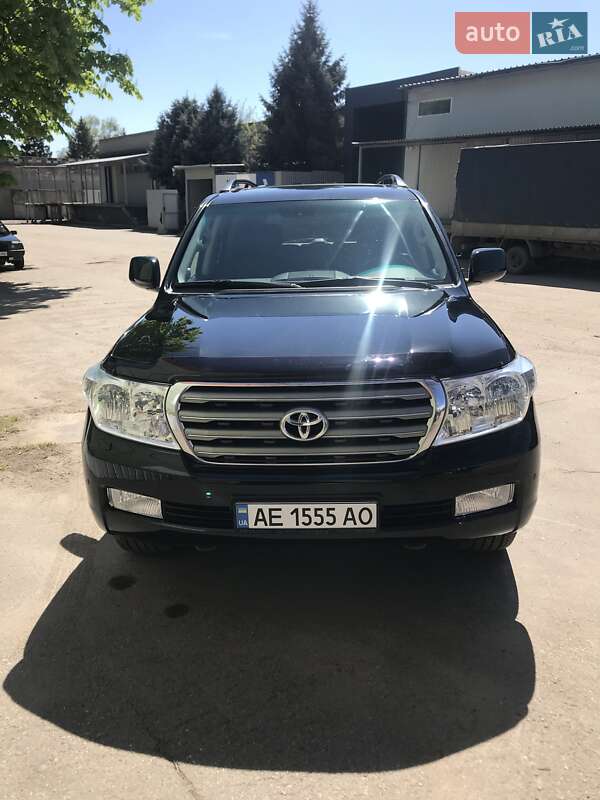 Toyota Land Cruiser 2011