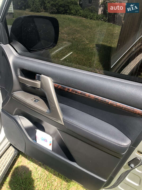 Внедорожник / Кроссовер Toyota Land Cruiser 2011 в Киеве