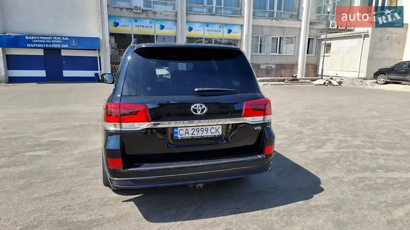Toyota Land Cruiser 2019