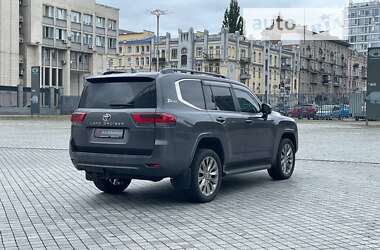 Внедорожник / Кроссовер Toyota Land Cruiser 2022 в Киеве