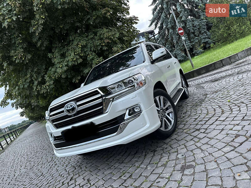 Внедорожник / Кроссовер Toyota Land Cruiser 2019 в Ужгороде