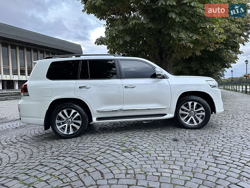 Внедорожник / Кроссовер Toyota Land Cruiser 2019 в Ужгороде